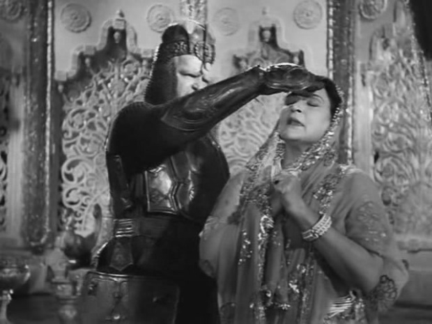 Mughal_E_Azam.015.wipe from the brow